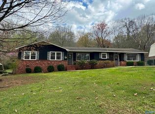 1905 Wyeth Dr, Guntersville, AL 35976