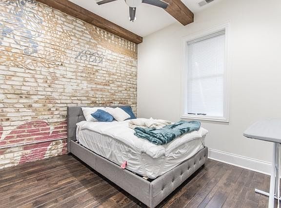 4th image of 2417 N Milwaukee Ave #2