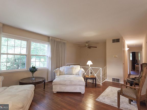 5th image of 1725 Patricia Ave