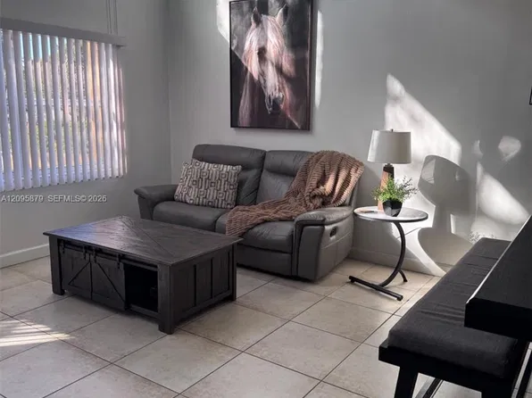 17901 NW 68th Ave, Hialeah, FL