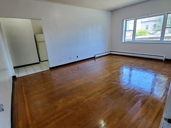 2nd image of 340 Myrtle Ave #1