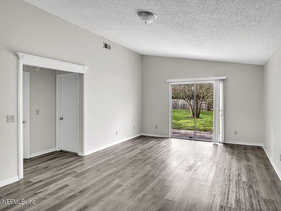 5th image of 8508 IVEYSTONE Court