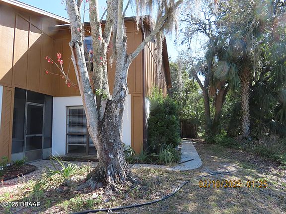 5th image of 3 Little Pond Trl