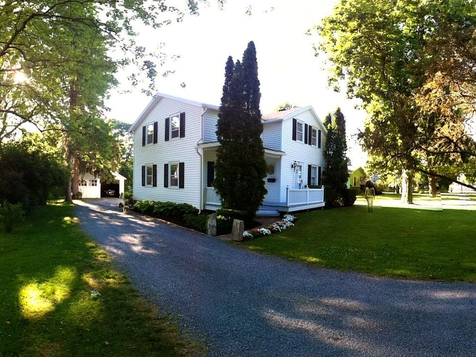 1st image of 52 York St