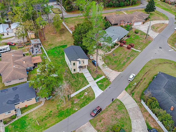 4th image of 6620 GILLISLEE Drive W