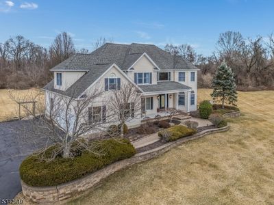 5 General Morgan Ln, Glen Gardner, NJ, 08826