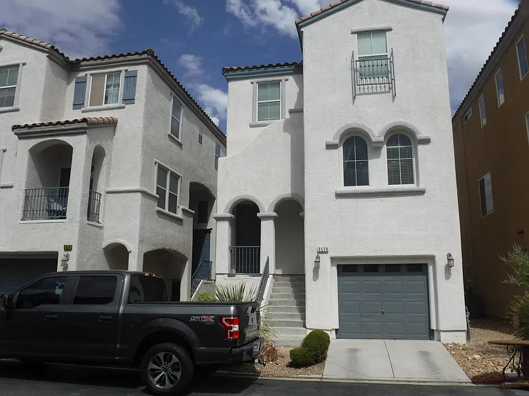 9558 Summer Furnace St — Photo 1