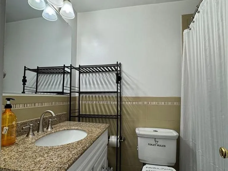 131 Casmar St SE — Photo 17
