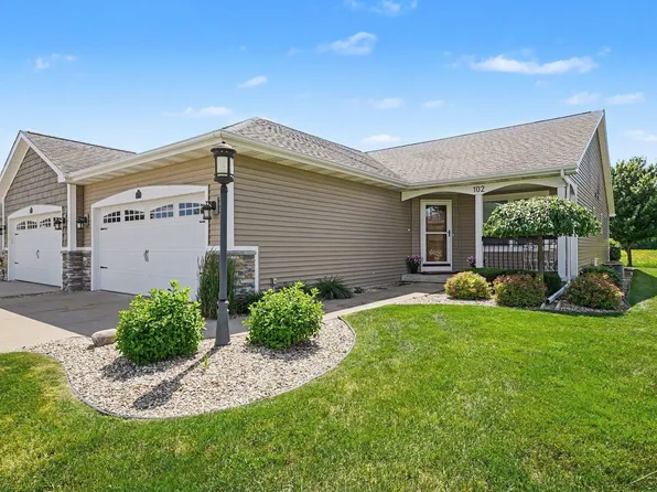 102 Tuscany Cir, Saginaw, MI 48603