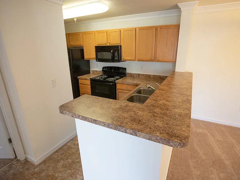 Featherstone Apartments at Kiln Creek — Photo 43