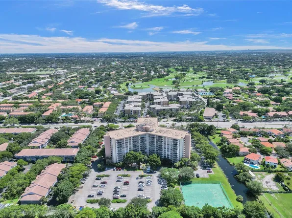 10777 W Sample Rd APT 904, Pompano Beach, FL 33065