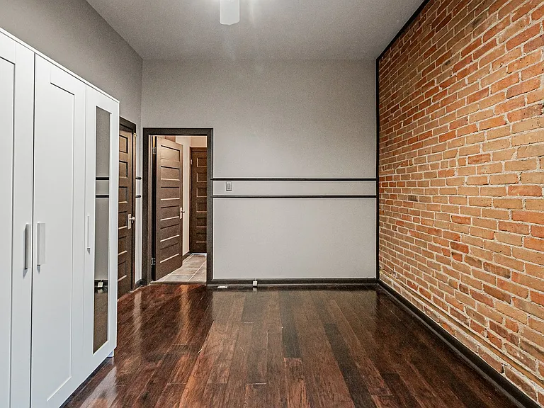 908 S Washington St — Photo 11