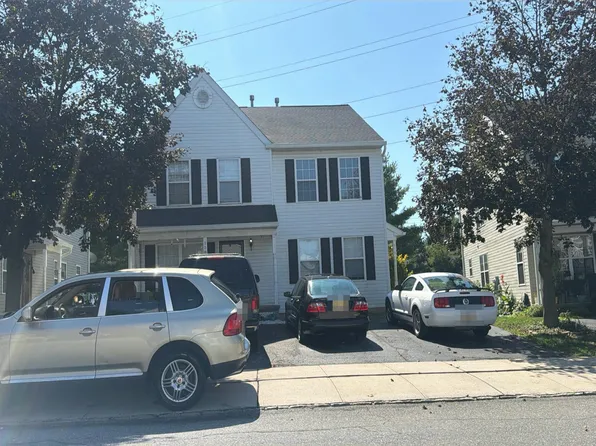 156 Revere Rd, Stewartsville, NJ 08886
