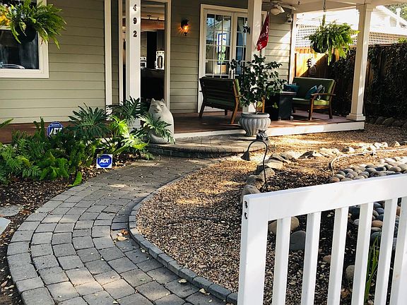 4th image of 492 Bird Ave