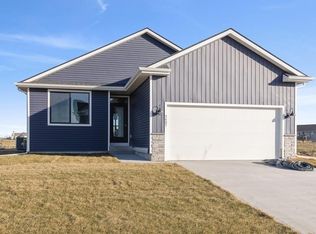 2607 NW Beechwood St, Ankeny, IA 50023
