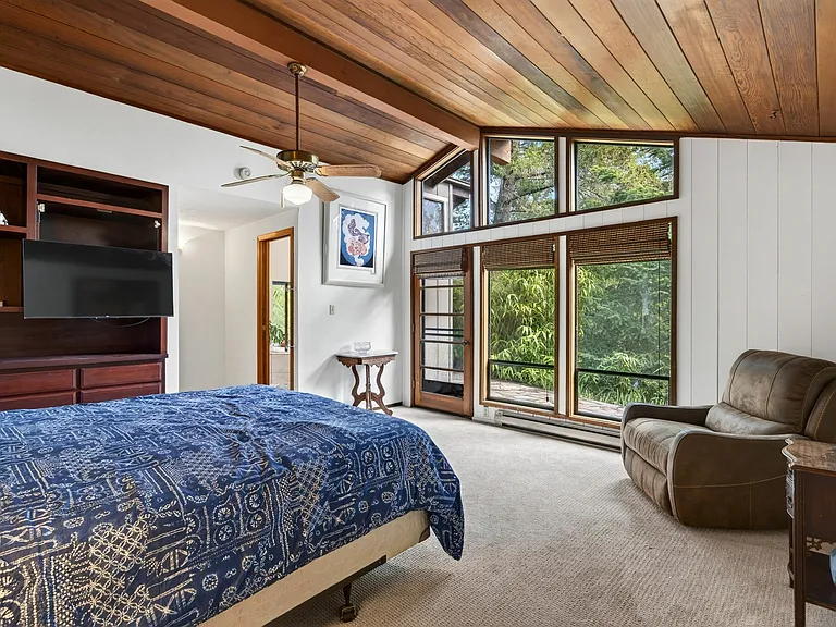 2348 Mill Creek Ln — Photo 11