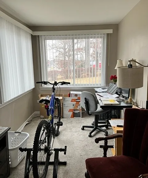 Office area 8x10