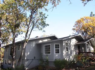 330 Mary Ann Dr, Jacksonville, OR 97530