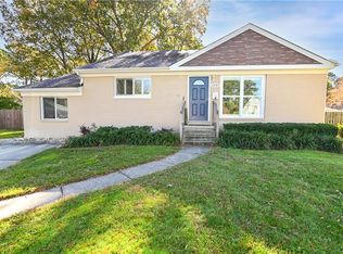 3805 Anson Ln, Virginia Beach, VA 23452