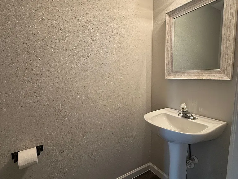 2880 Woodlands Park Ct #2880 — Photo 13