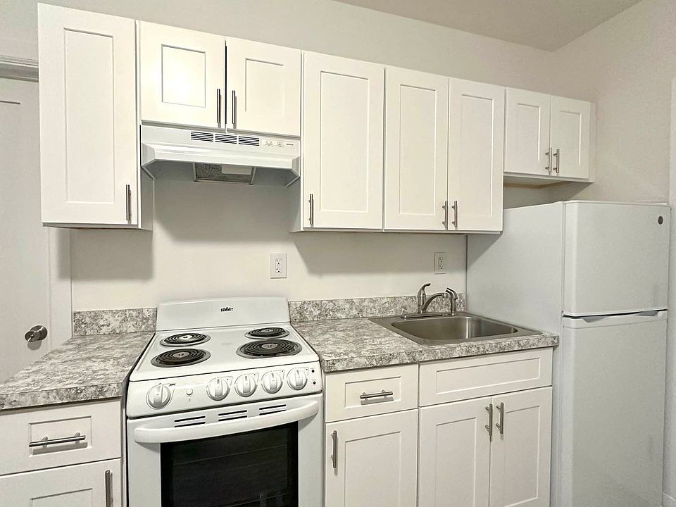 2nd image of 415 E 64th St APT 3J