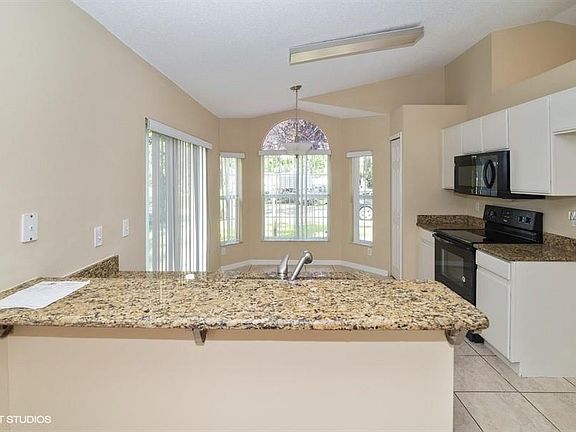 4th image of 9145 Avenue A