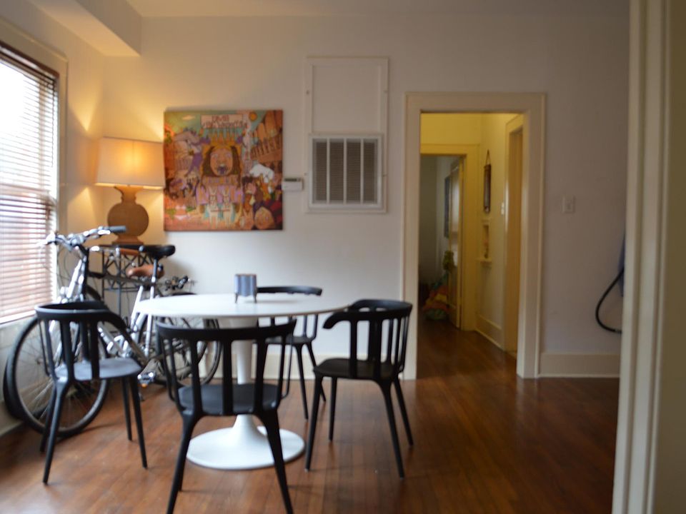 2nd image of 1528 Maryland St APT 4