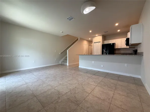 1073 NW 5th St, Homestead, FL 33034