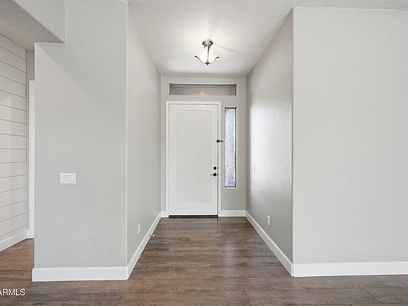 5th image of 557 S LEMON Court
