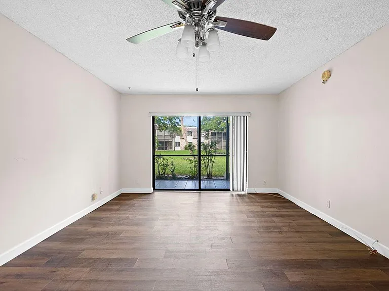 3101 Oakland Shores Dr #H108 — Photo 16