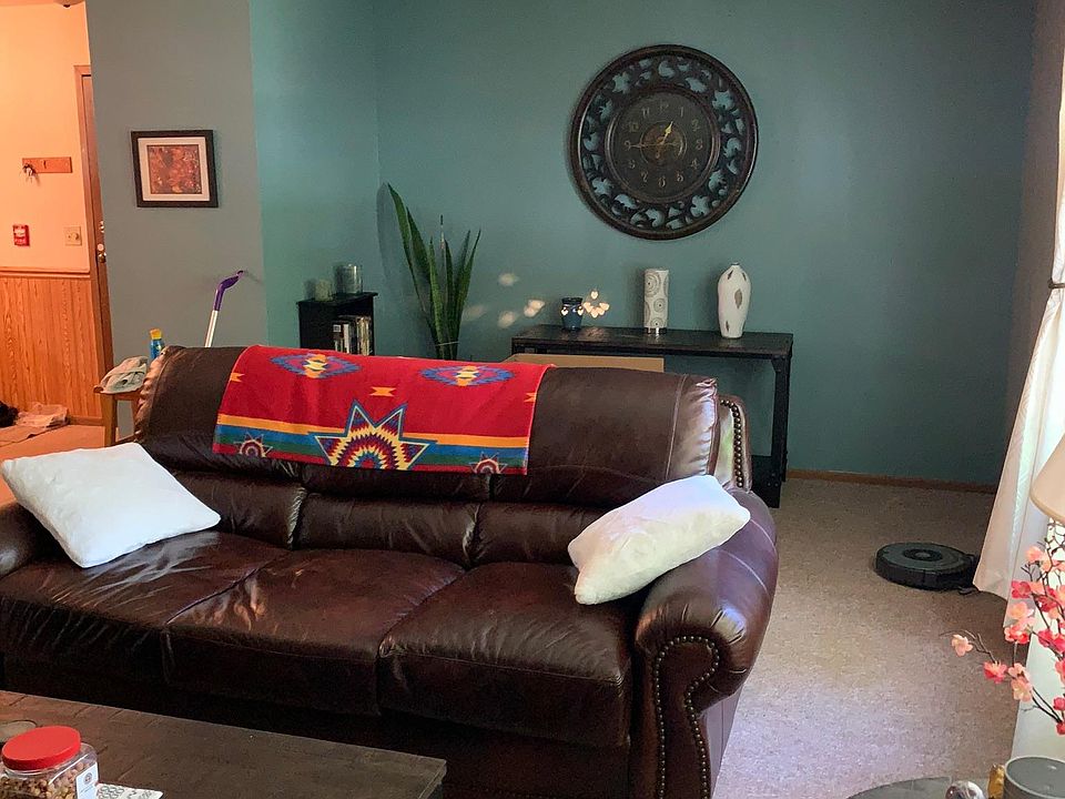 1st image of 709 S Imperial Dr