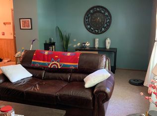 709 S Imperial Dr, Hartland, WI 53029