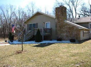 1014B E 1500 Rd, Lawrence, KS 66046