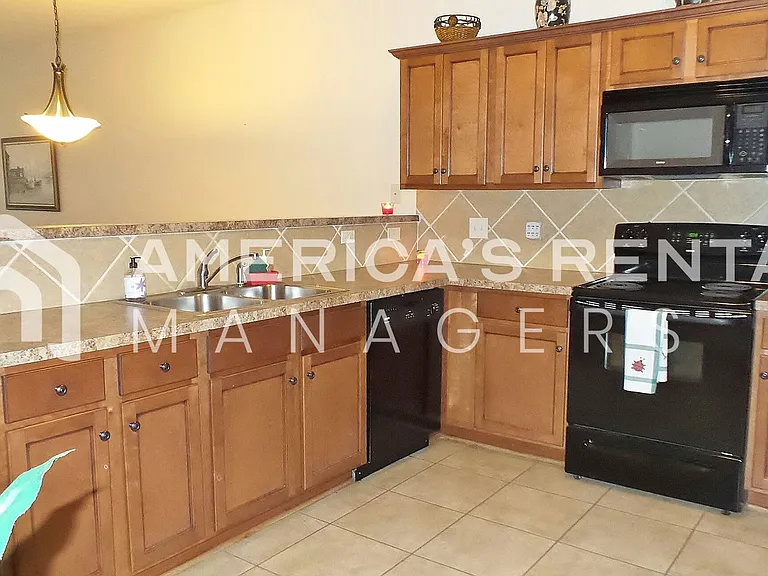 5187 Sterling Glen Dr — Photo 7