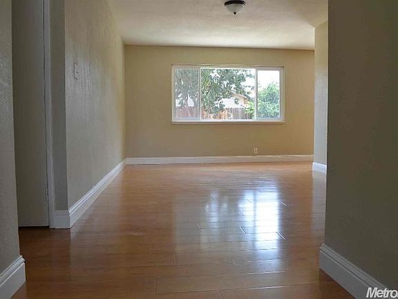 2nd image of 2791 Glen Arven Way