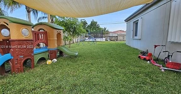 5th image of 1298 NE 180th St