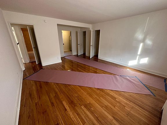2nd image of 475 Howard Ave #1D