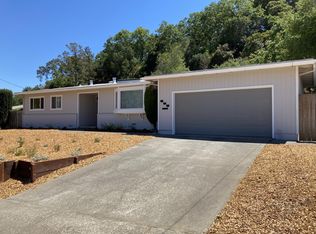 555 Arlington Cir, Novato, CA 94947