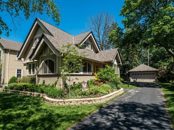 2416 E Beverly ROAD, Shorewood, WI 53211
