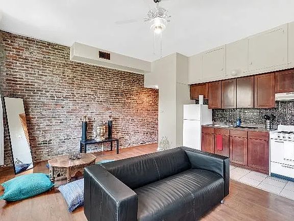 3rd image of 434 Lombard St Front 2F