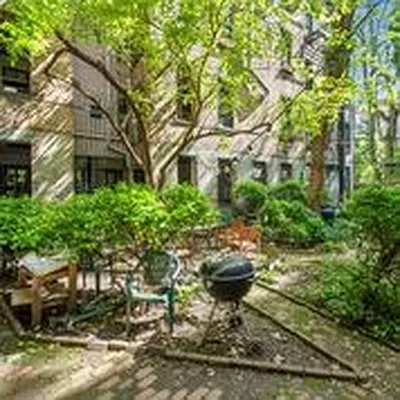 Rented by Up Real Estate Advisors LLC | media 41