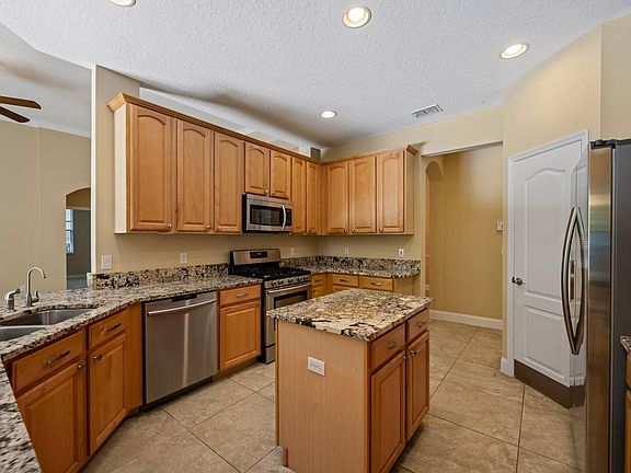 4th image of 5765 Oak Lake Trl