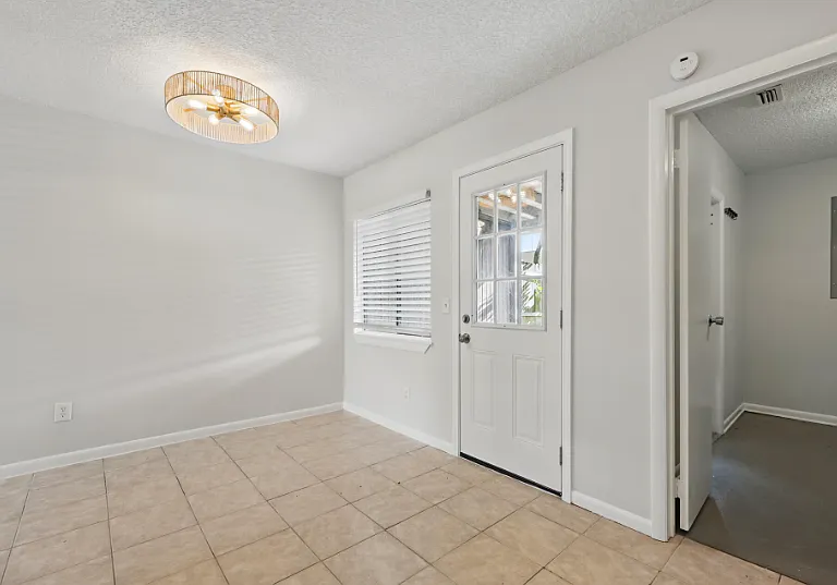 2505 Waters Edge Dr — Photo 11