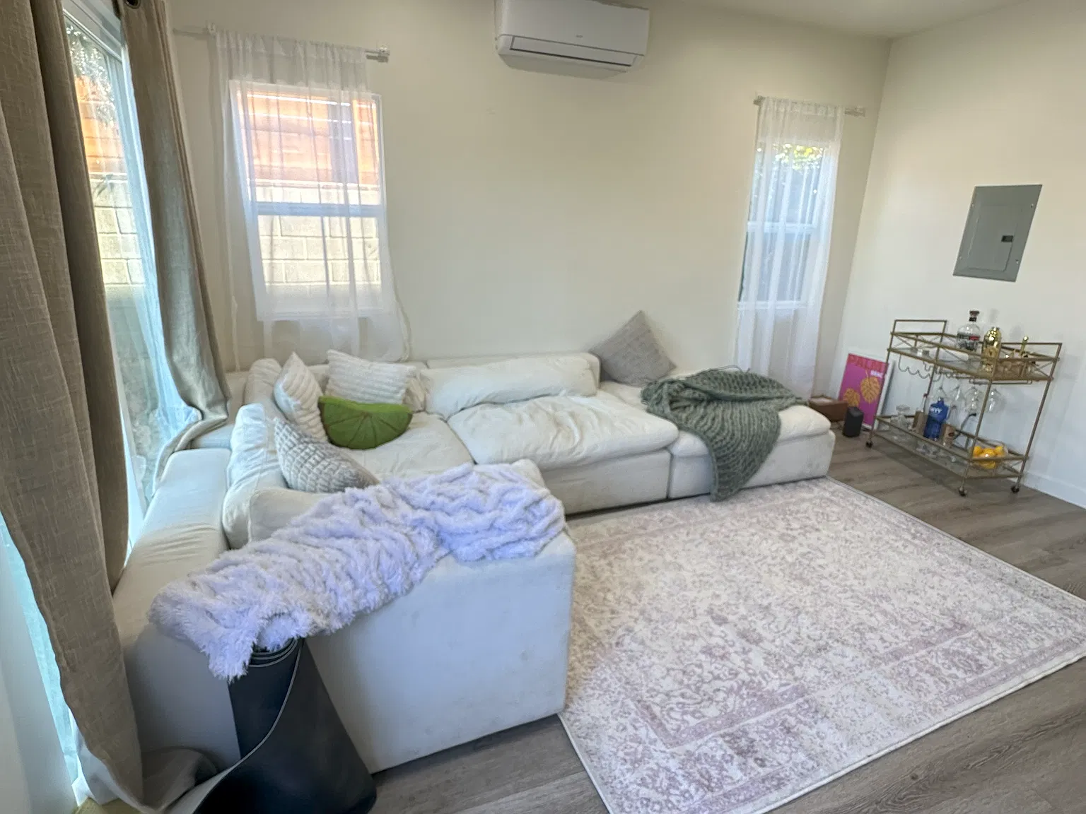 4 bed, 1400 sqft, $5,800 — Photo 4