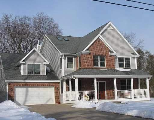 1st image of 1112 Brockway St