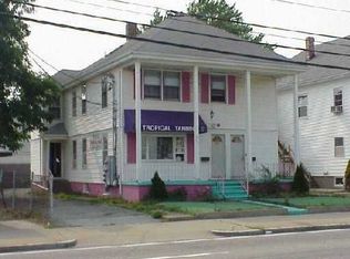 872 Newport Ave, Pawtucket, RI 02861