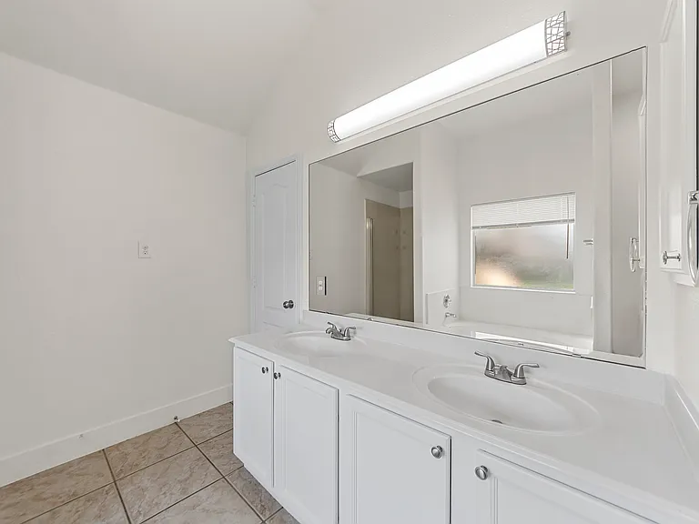 3004 Sweetleaf Dr — Photo 6