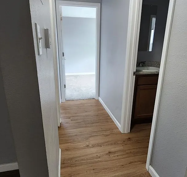 Myers Court — Photo 18