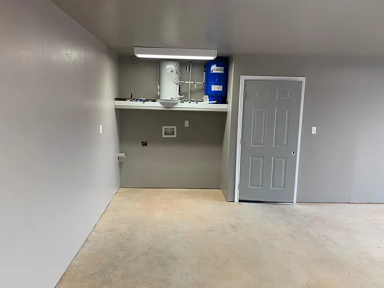 9240 Sundance — Photo 11