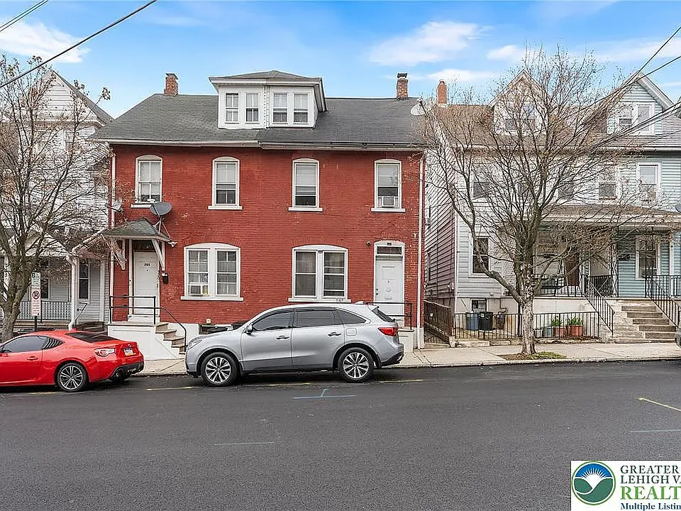 707 E 5th St